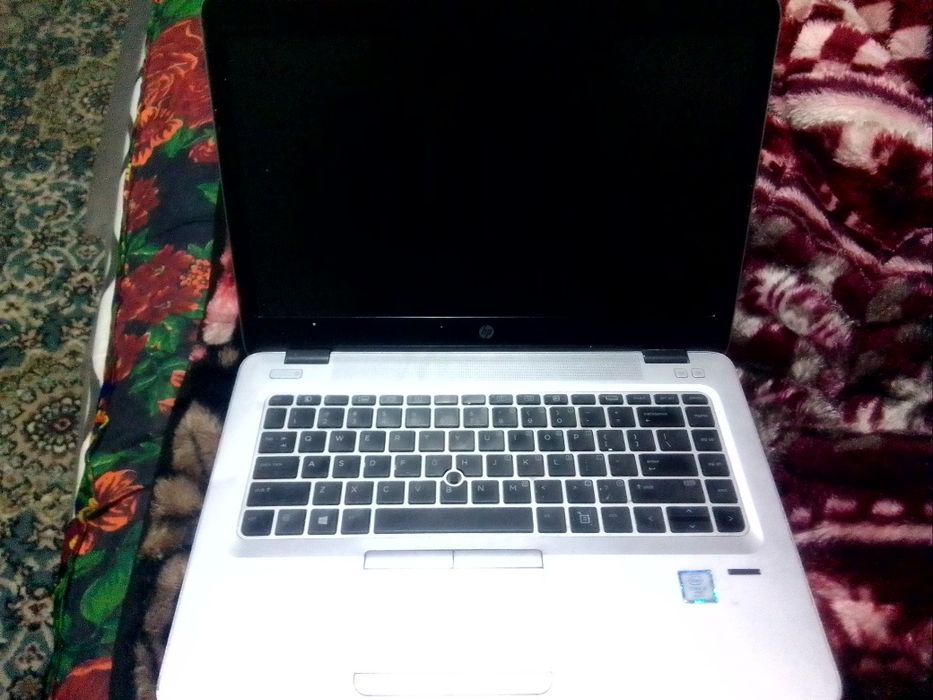 Hp corie i5 noutbook