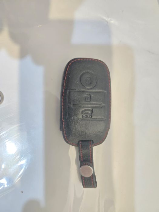 Продам пульты и эмблему