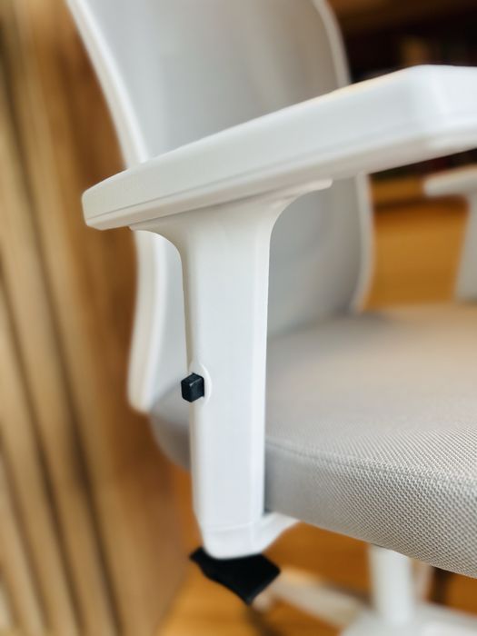 Scaun de birou alb ergonomic