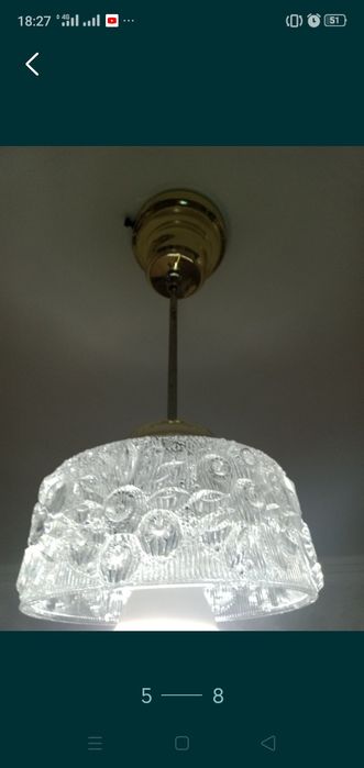 Люстра хрустальная.