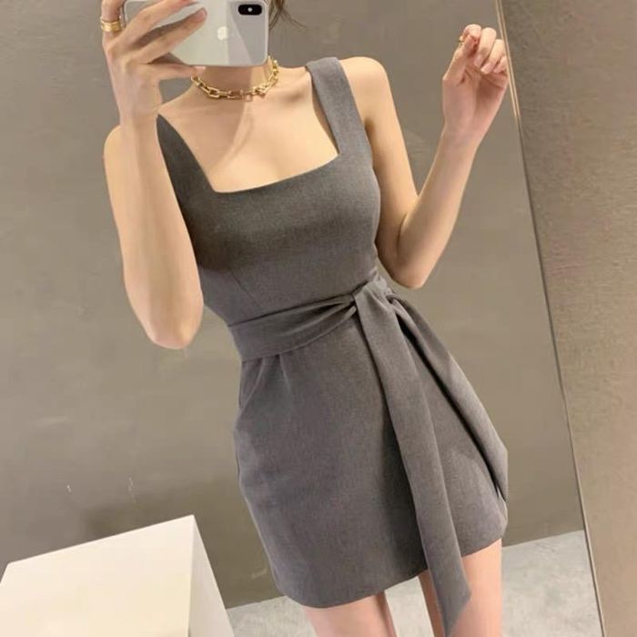 Продаются новые платья с этикеткой