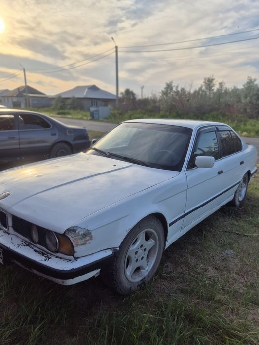 Продам  BMW 520 .
