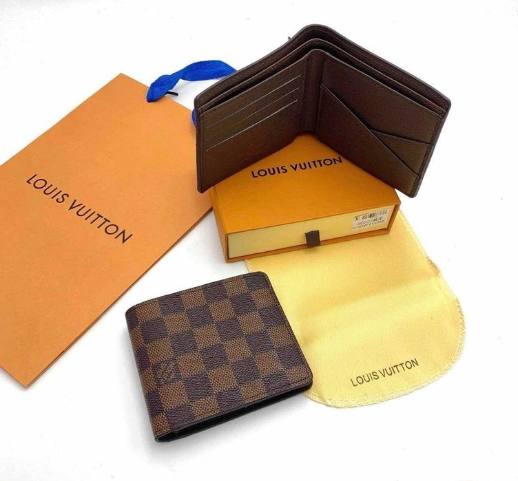 Portofel Louis Vuitton Monogram LV, din Piele Texturată