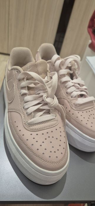 Дамски Кецове NIKE Court Vision Alta 37.5