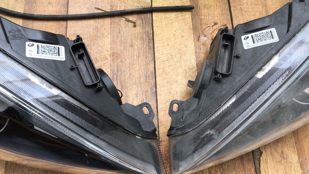 Far xenon Ford focus 3 Facelift 2014 - 2017 faruri stanga dreapta