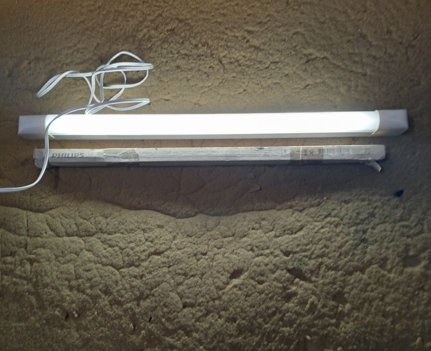 Продам рабочую лампу.