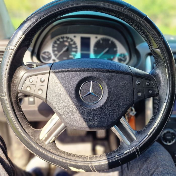 Mercedes-benz b200