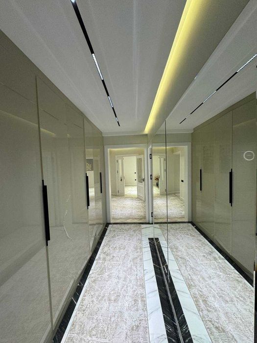 Срочна сдается кв в Юнусабаде 4 кв ЖК Шох Сарой 3 комнатний