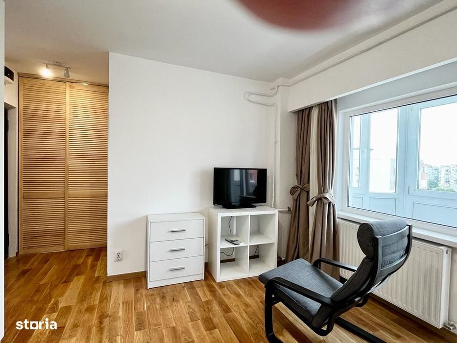Garsonieră cu balcon și aer condiționat, Rahova