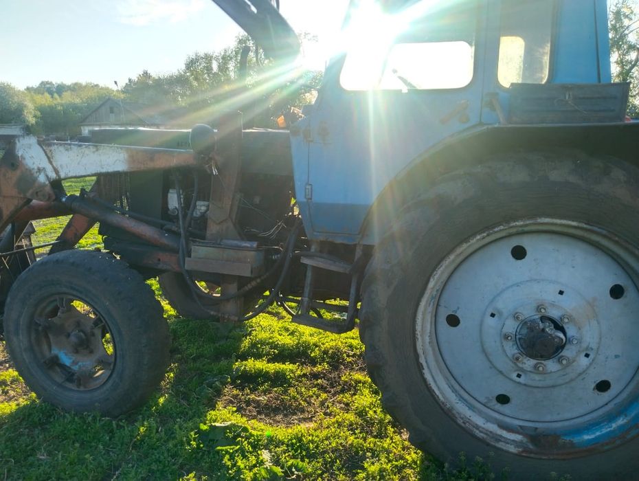 Продам трактор мтз