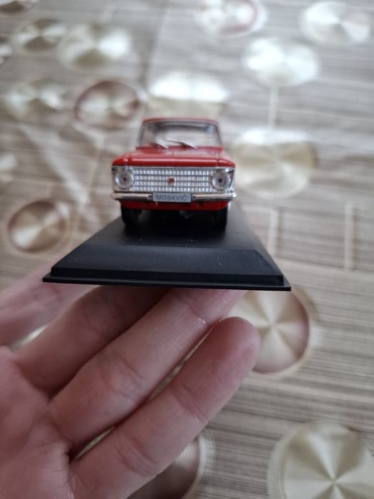 Москвич метална количка