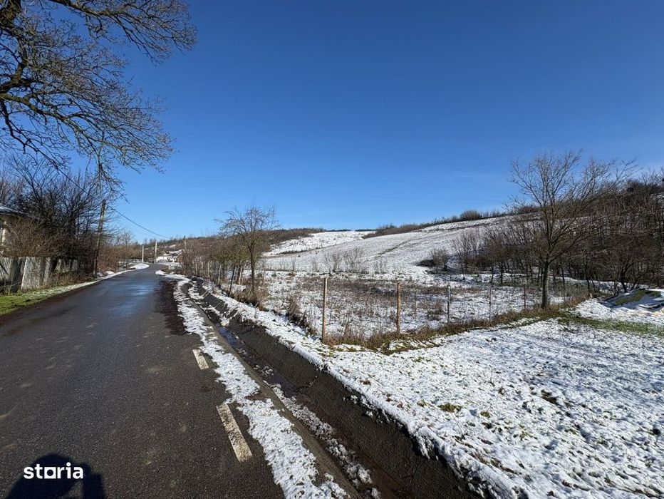 Teren intravilan 1.000 mp imprejmuit – Luncsoru, comuna Ghercesti