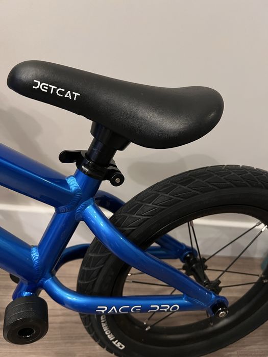 Продам беговел Jetcat 14 race pro