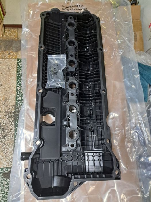 Клапанная крышка Бмв М52 М54