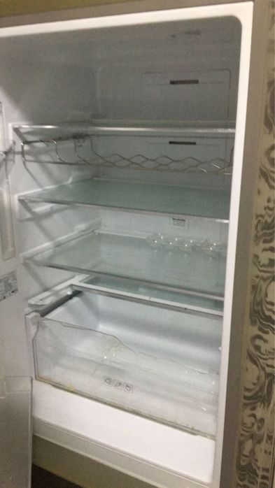 Продам холодильник