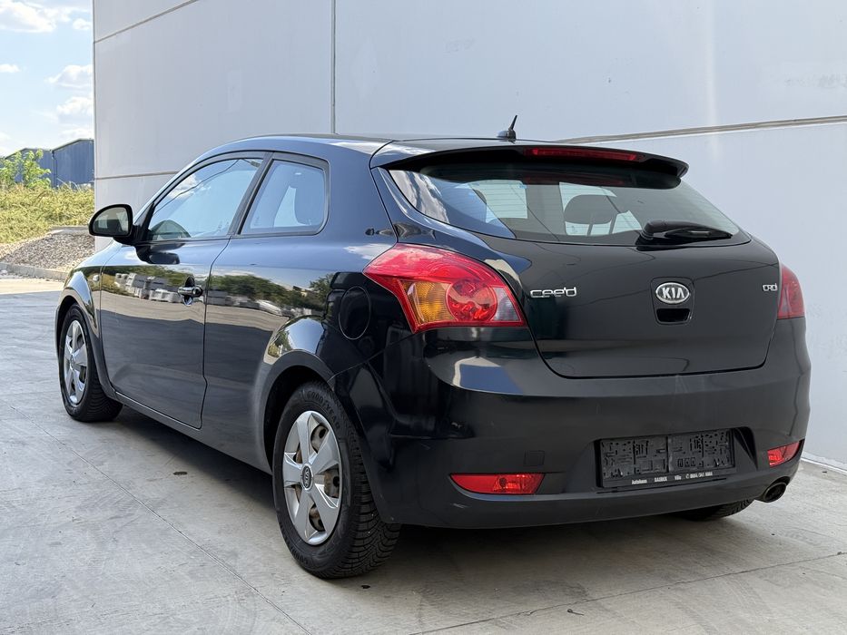 Kia ProCeed 1.6 Diesel fab.2009 *** ADUS AZI ***
