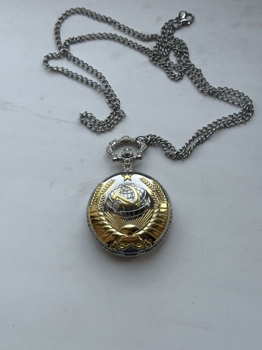 Карманные часы с цепочкой
