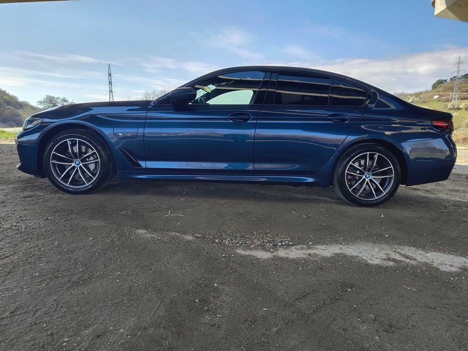 BMW 5 Series 2023 — imagine 3