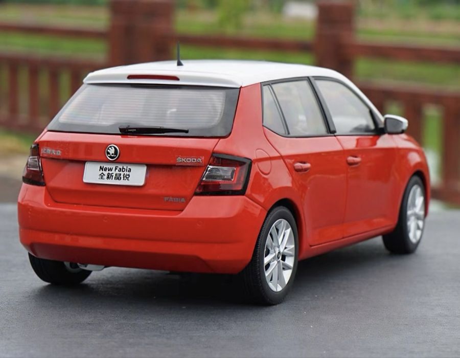 Модель scoda fabia 1/18