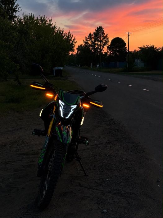 Продам эндуро 300 куб