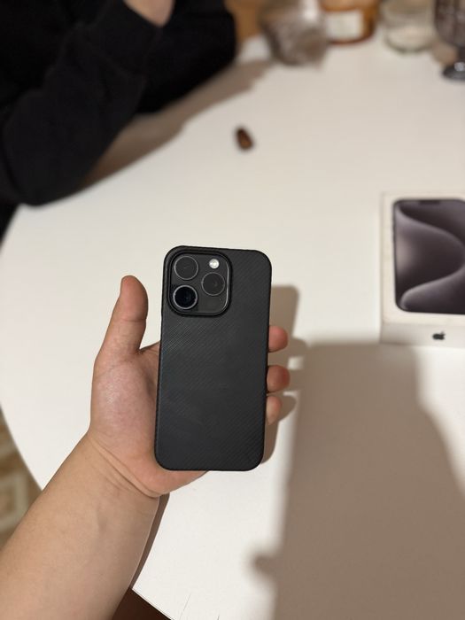 Продам айфон 15 про