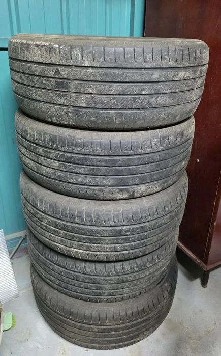Продам летние шины 235/55/18