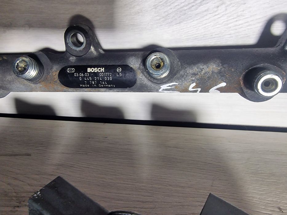 Rampa injectoare Bmw seria 3 E46 motor 2.0 diesel 150 cp