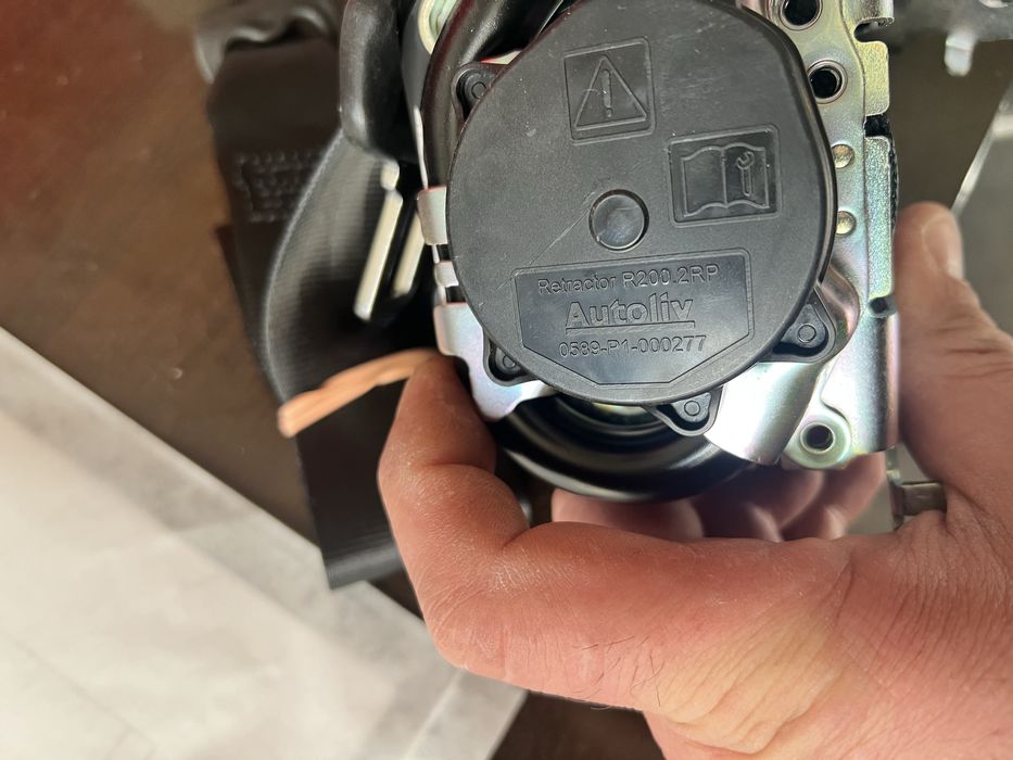 Centura spate centru  Dacia Logan 3 Clio 4 cu capsa pirotehnica