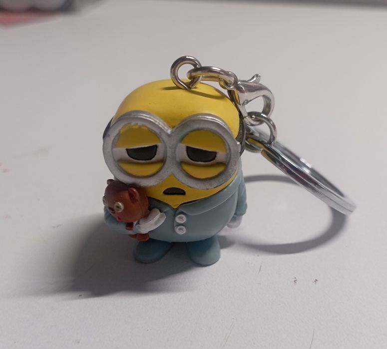 брелок фигурка с миньоном фанко поп