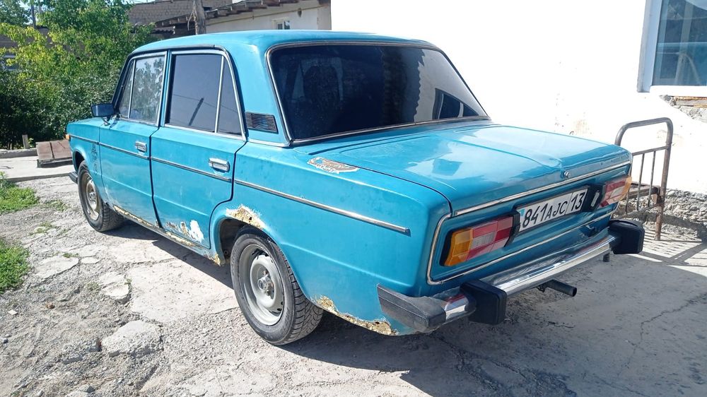 Автомобиль ваз лада
