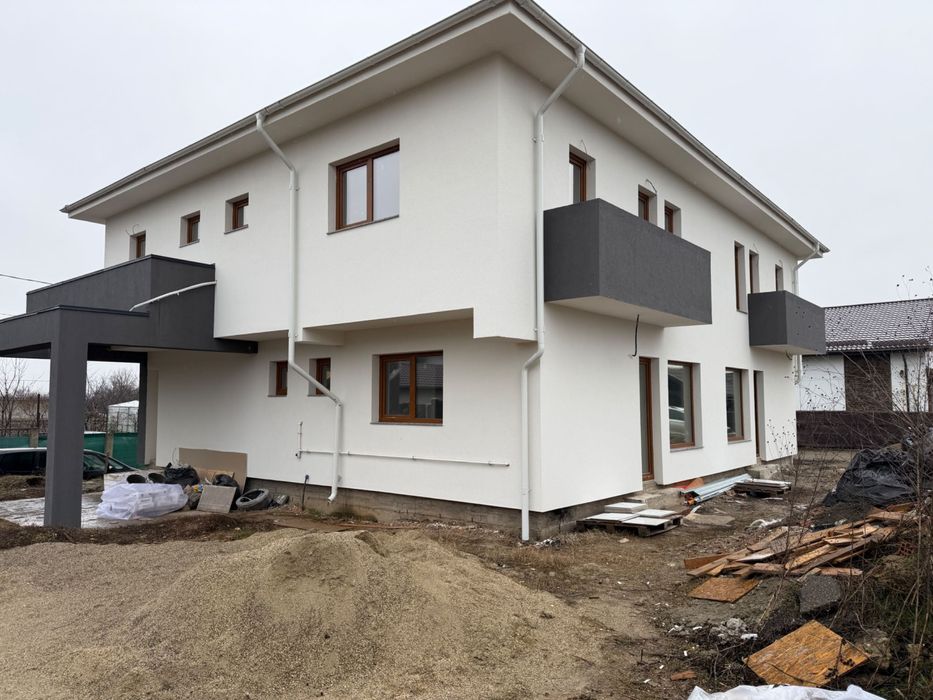 Casa Individuala Cuplata de vanzare in Paulesti 120 mp utili