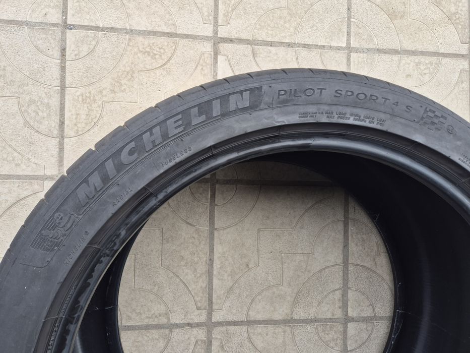 2бр.летни гуми 325/35/23 115Y Michelin