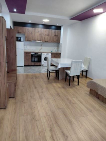 Дава се под наем Двустаен апартамент в София, Обеля 2 - 70 кв.м за 507.45 € - Снимка #1