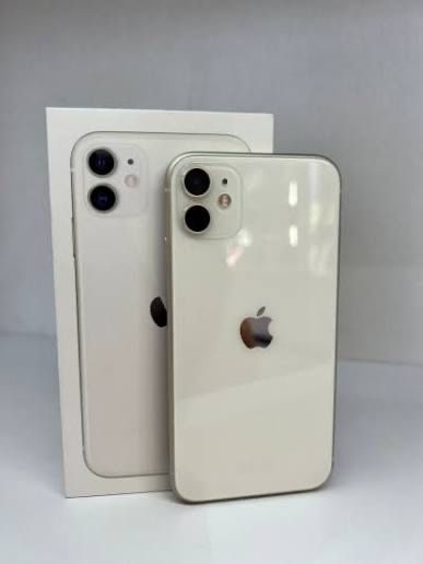 Продается Белый iphone 11 128Gb IOS17