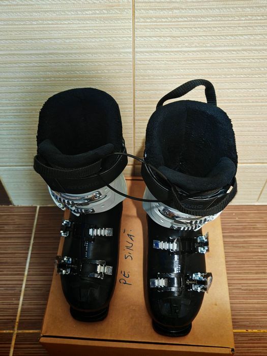 Clapari schiuri atomic hawx r85 -nr 40- mondo 26