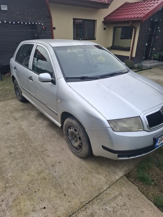 Vând scoda fabia