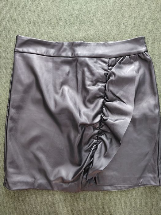 Vand lot fuste diferite modele si marimi - 40 lei