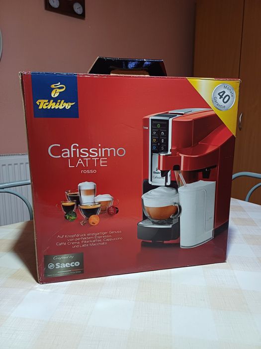Vand Espressor Saeco Tchibo Cafissimo Latte HD8603 Roșu, ca nou