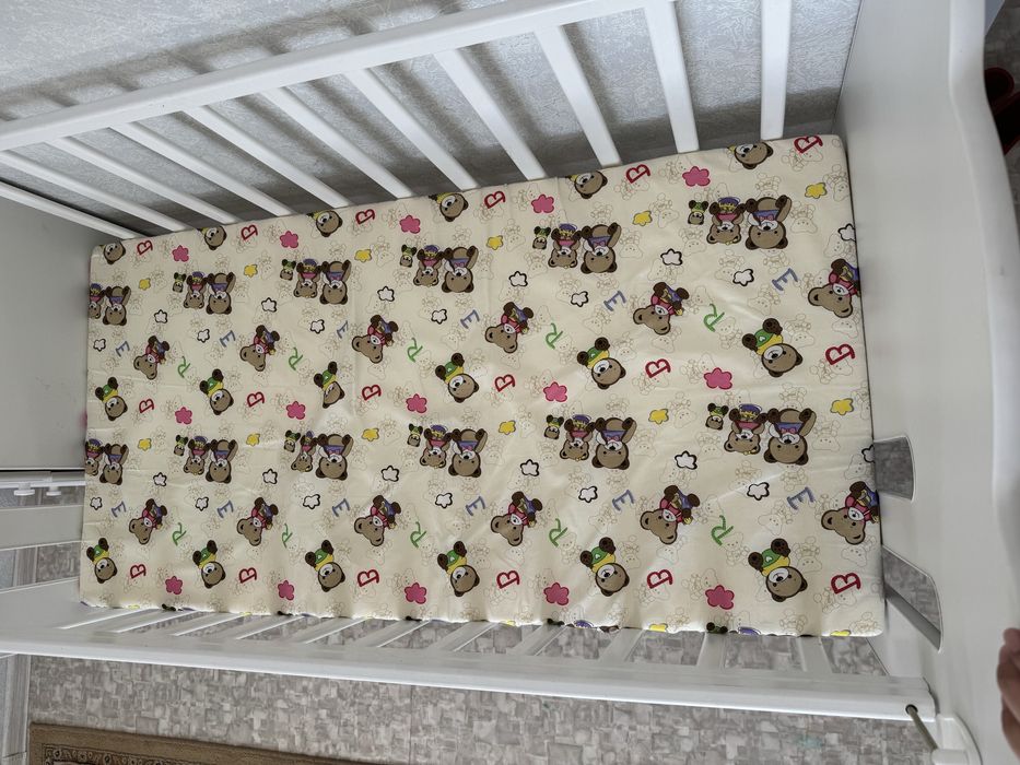 Детский кровать сатылады.