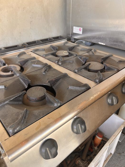 Cuptor Rational Profesional si aragaz profesional