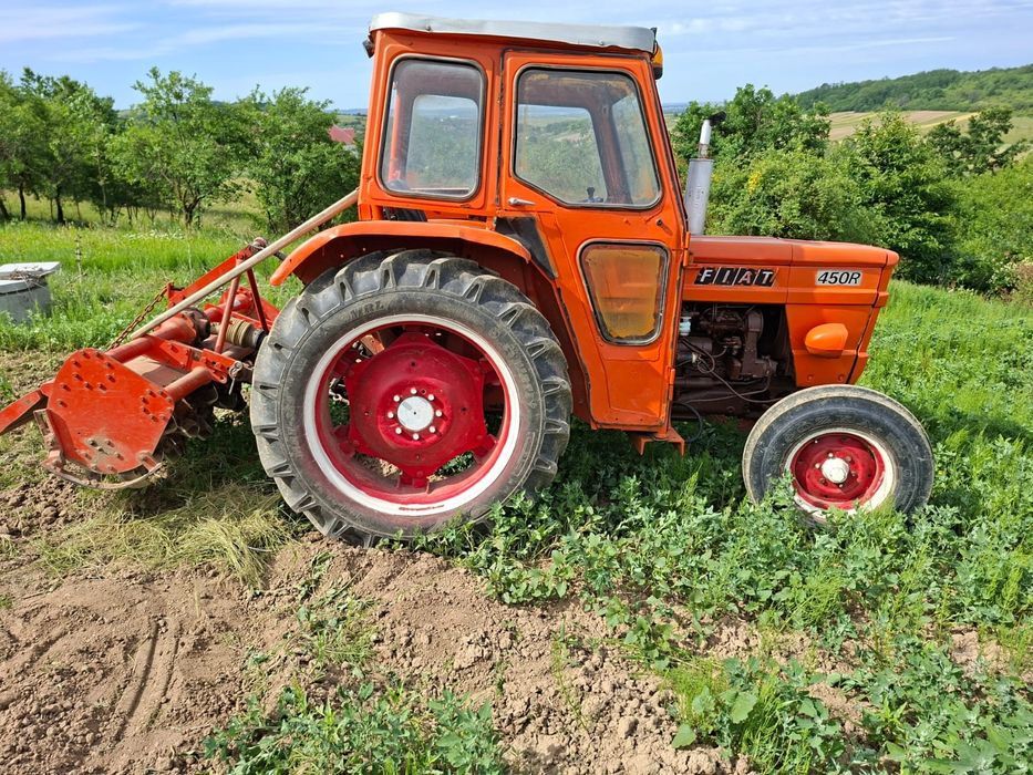 Vând tractor Fiat