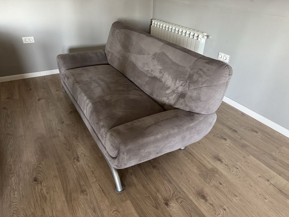 Vand canapea velour