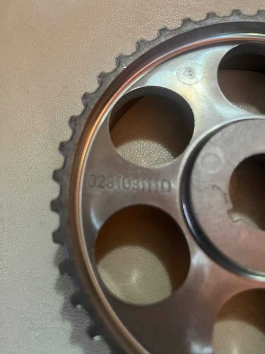 Зъбно колело на ангренажния ремък на разпределителния вал за VW - 023 109 111D