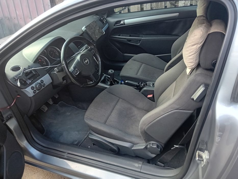 Vând opel astra gtc