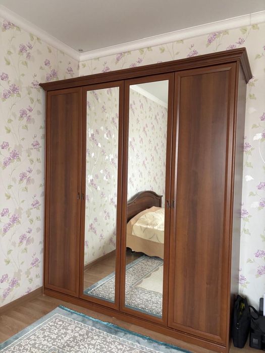 Продам спальный гарнитур