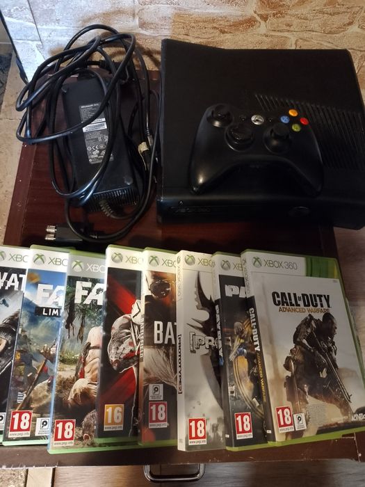 Vând Xbox 360+ jocuri