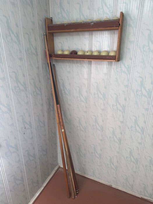 Бильярдный стол