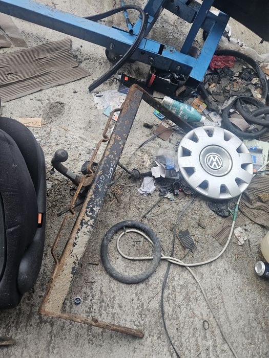 Carlig remorcare vw golf 4