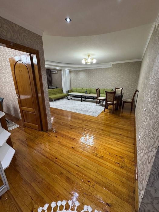 Сдается 3-х комнатная, 100м2 на Бузбазаре