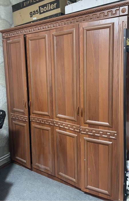 Спальный гарнитур Камод с зеркалом,шифонер,материалДСПламинированный